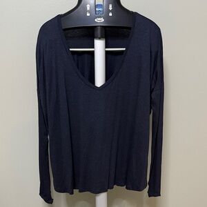 Feel The Piece Navy Long Sleeve V-Neck Top O/S
